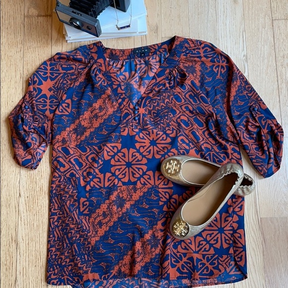 Glam Short Sleeve Blouse - Picture 1 of 10